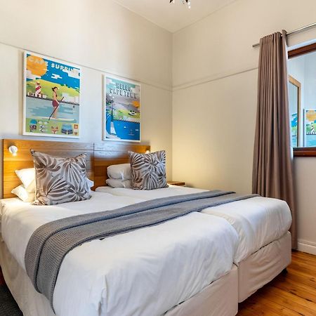 Camps Bay Village - Studios And Apartments Cape Town Bagian luar foto