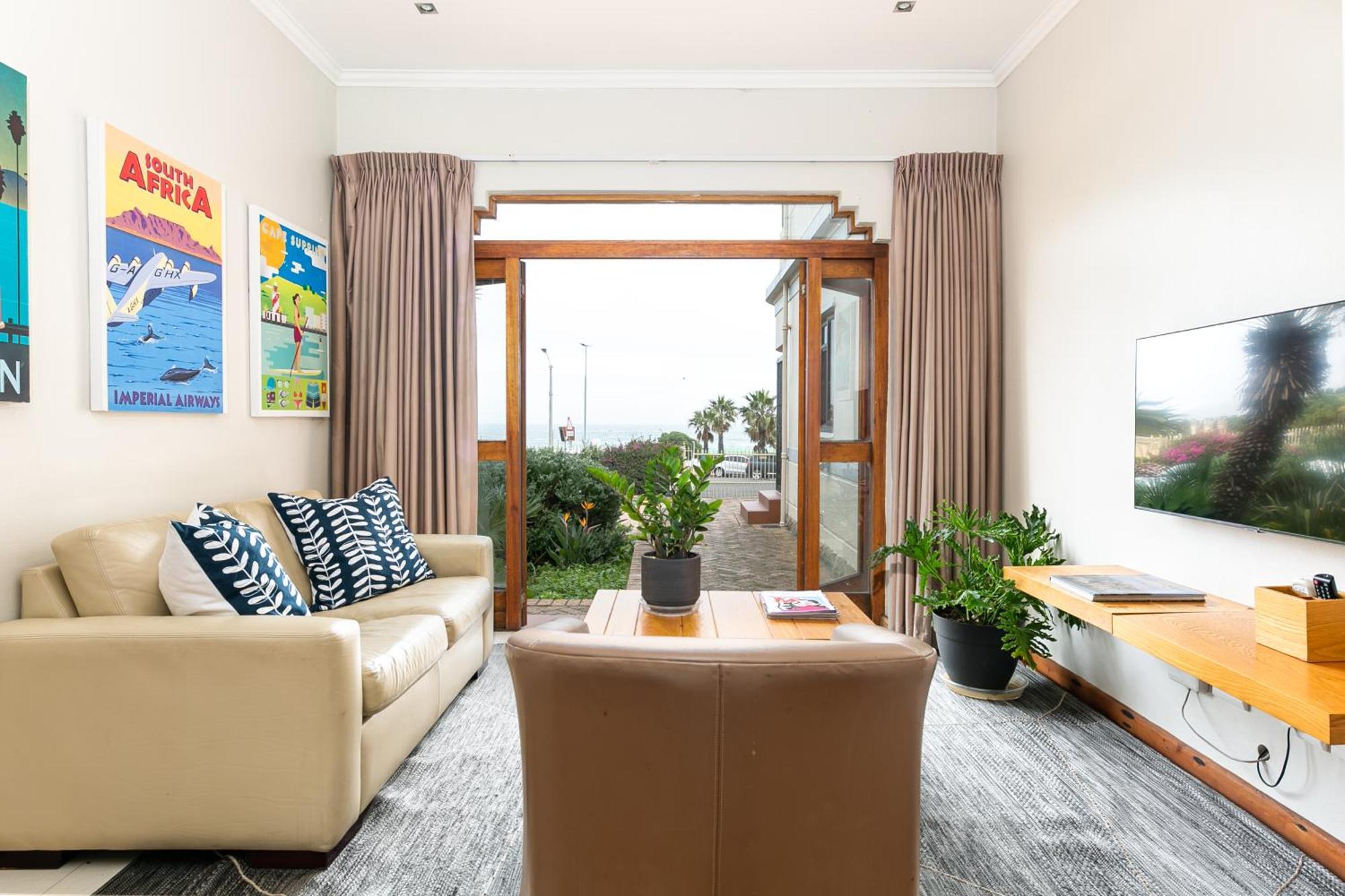 Camps Bay Village - Studios And Apartments Cape Town Bagian luar foto