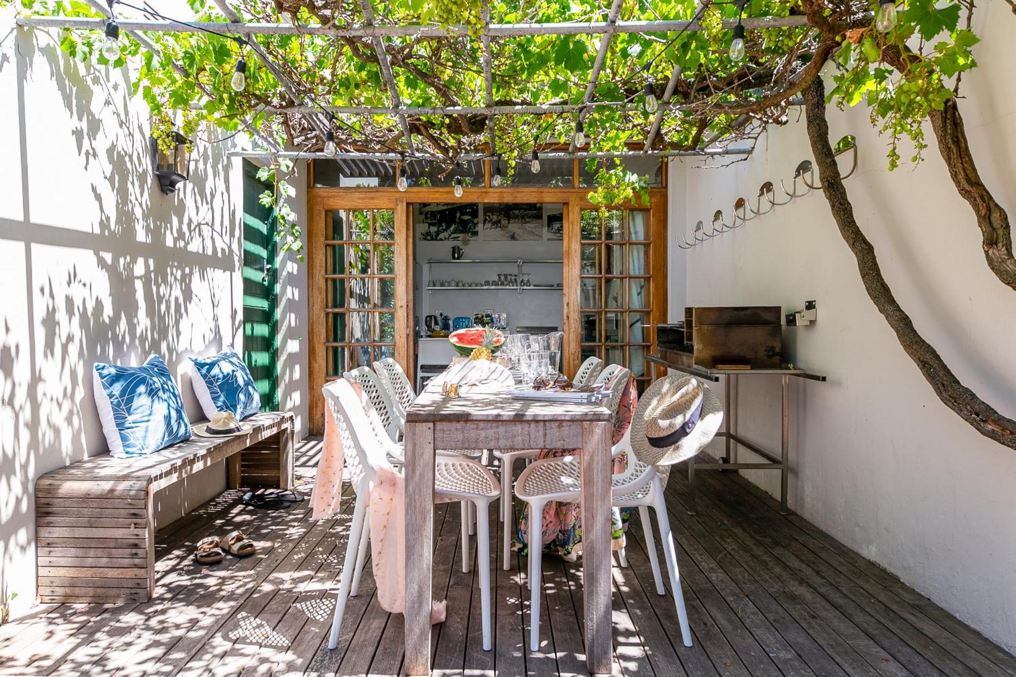 Camps Bay Village - Studios And Apartments Cape Town Bagian luar foto
