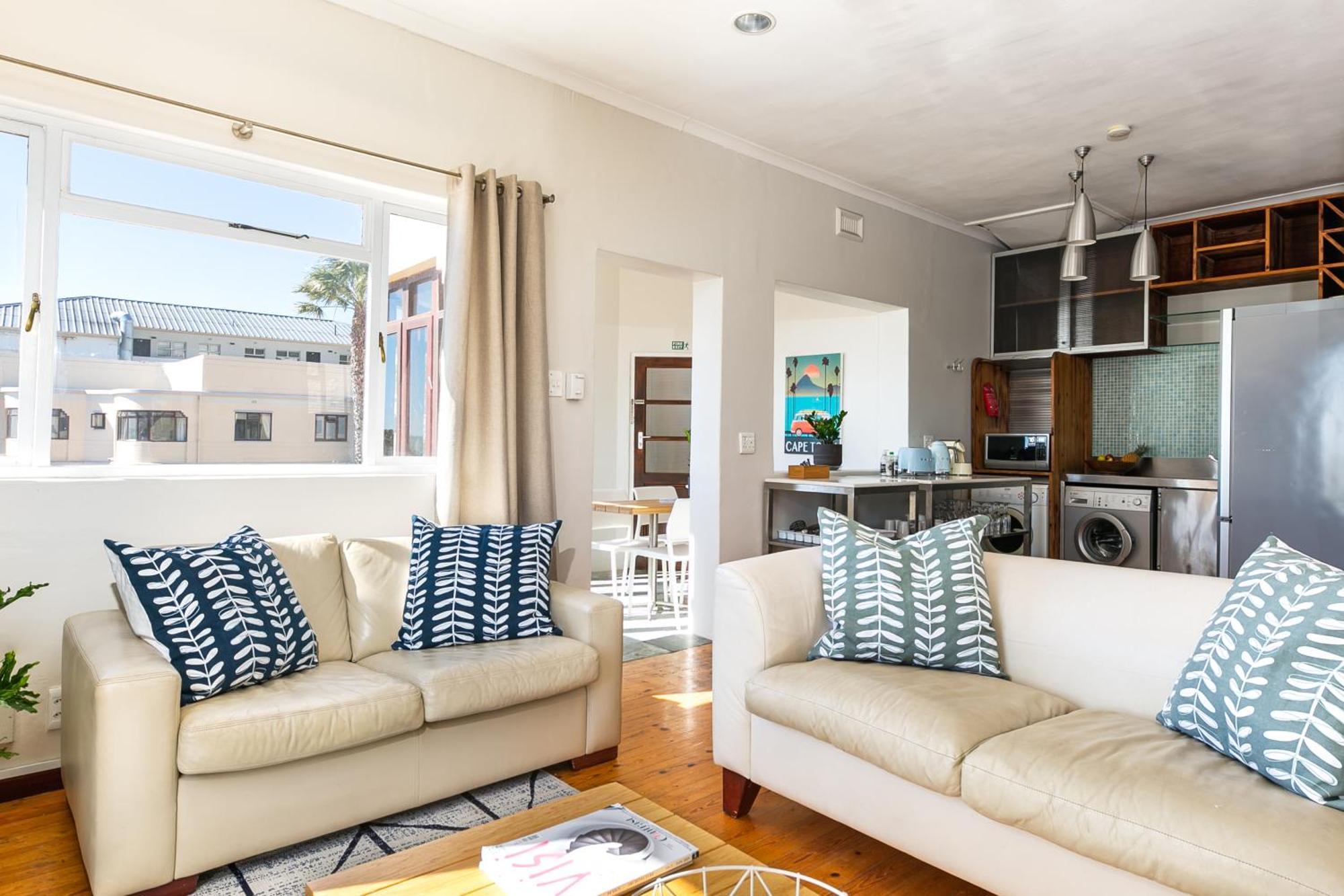 Camps Bay Village - Studios And Apartments Cape Town Ruang foto