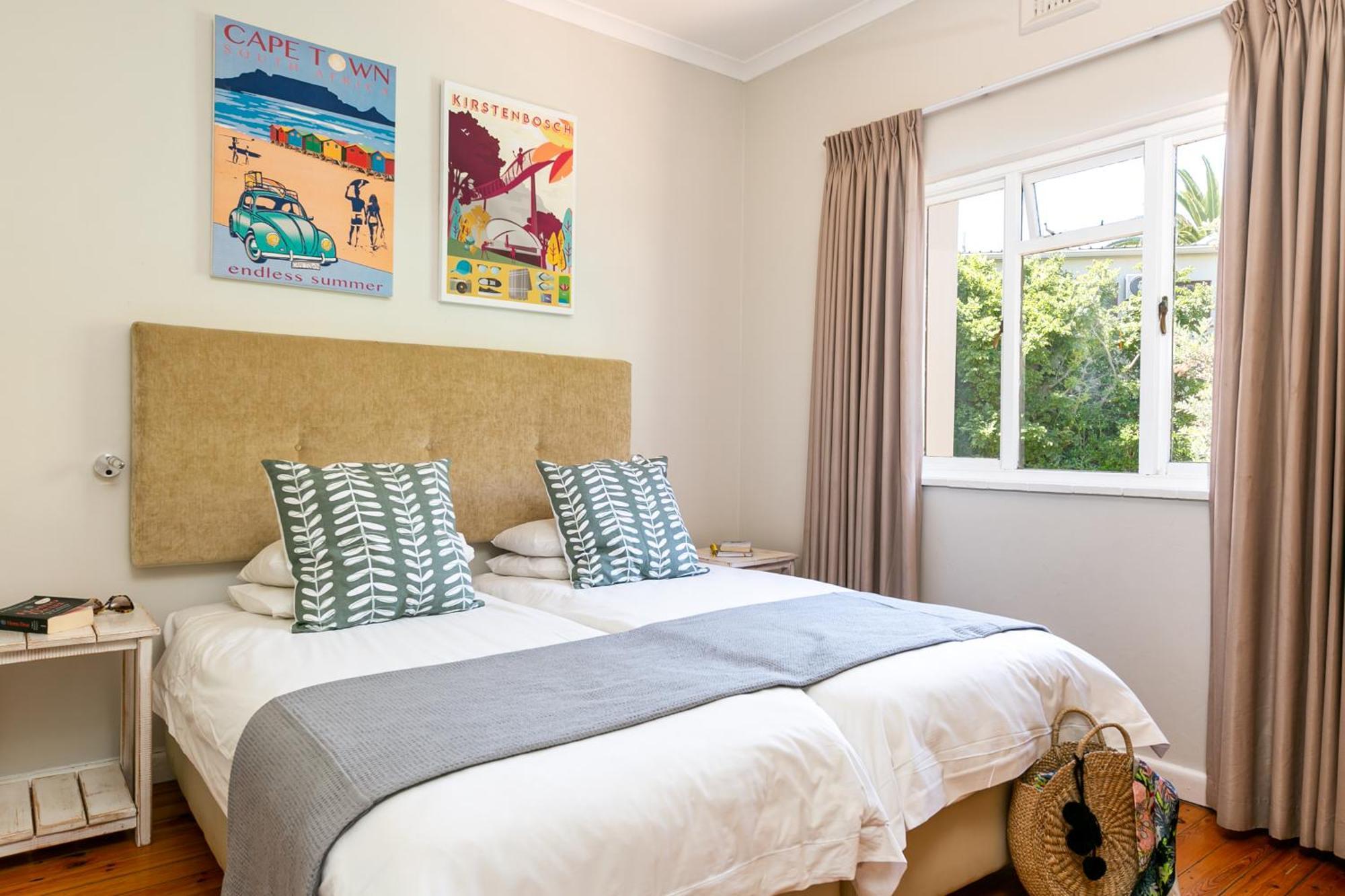Camps Bay Village - Studios And Apartments Cape Town Ruang foto