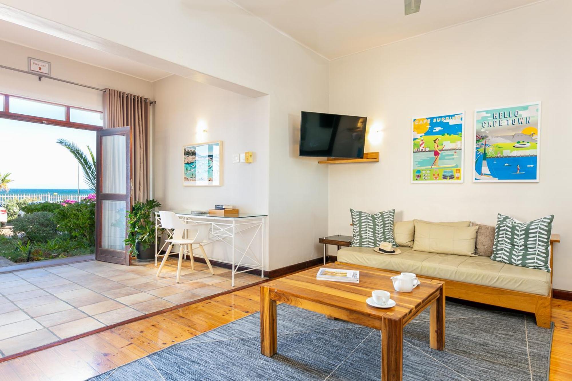 Camps Bay Village - Studios And Apartments Cape Town Ruang foto